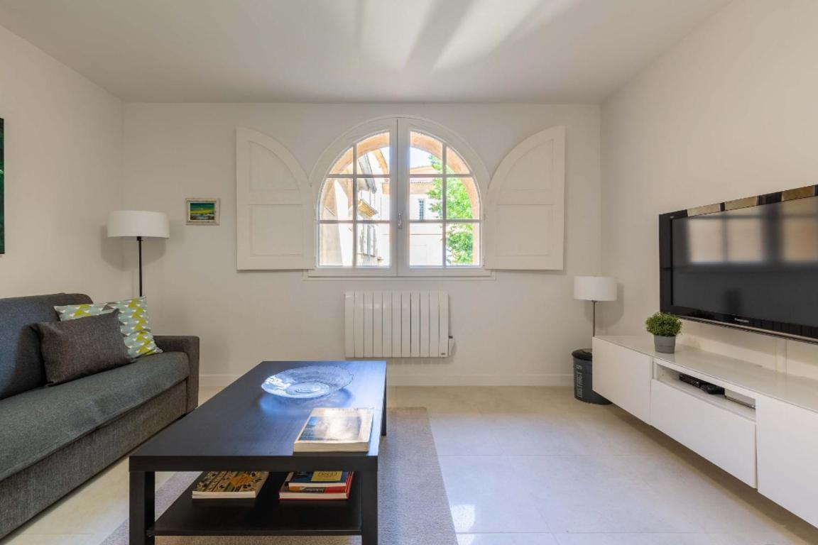 Appartement Cathedrale Au Calme آيكس أومبروفينس المظهر الخارجي الصورة